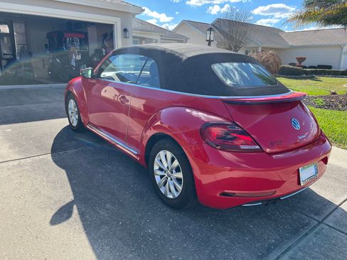 Used 2018 Volkswagen Beetle 2.0T SE image 10