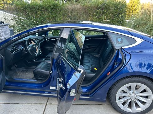 Used 2017 Tesla Model S 75D image 6