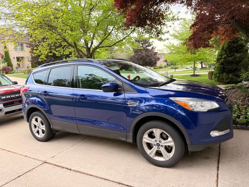 Used 2016 Ford Escape SE w/ Equipment Group 201A AWD/4WD image 4