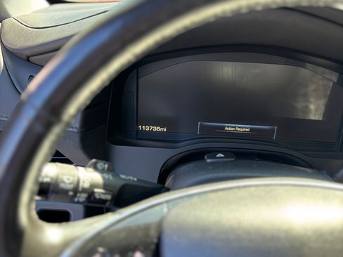 Used 2015 Cadillac Escalade ESV Premium RWD image 12