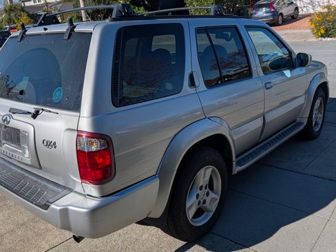 Used 2002 INFINITI QX4 4 Sport Utility 4D image 5