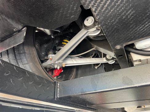 Used 2013 SRT Viper GTS w/ GTS Laguna Interior Pkg image 16