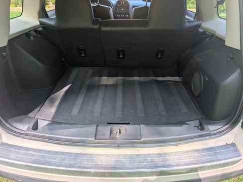 Used 2016 Jeep Patriot 4WD image 10