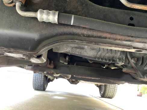 Used 2008 Jeep Commander Sport image 18