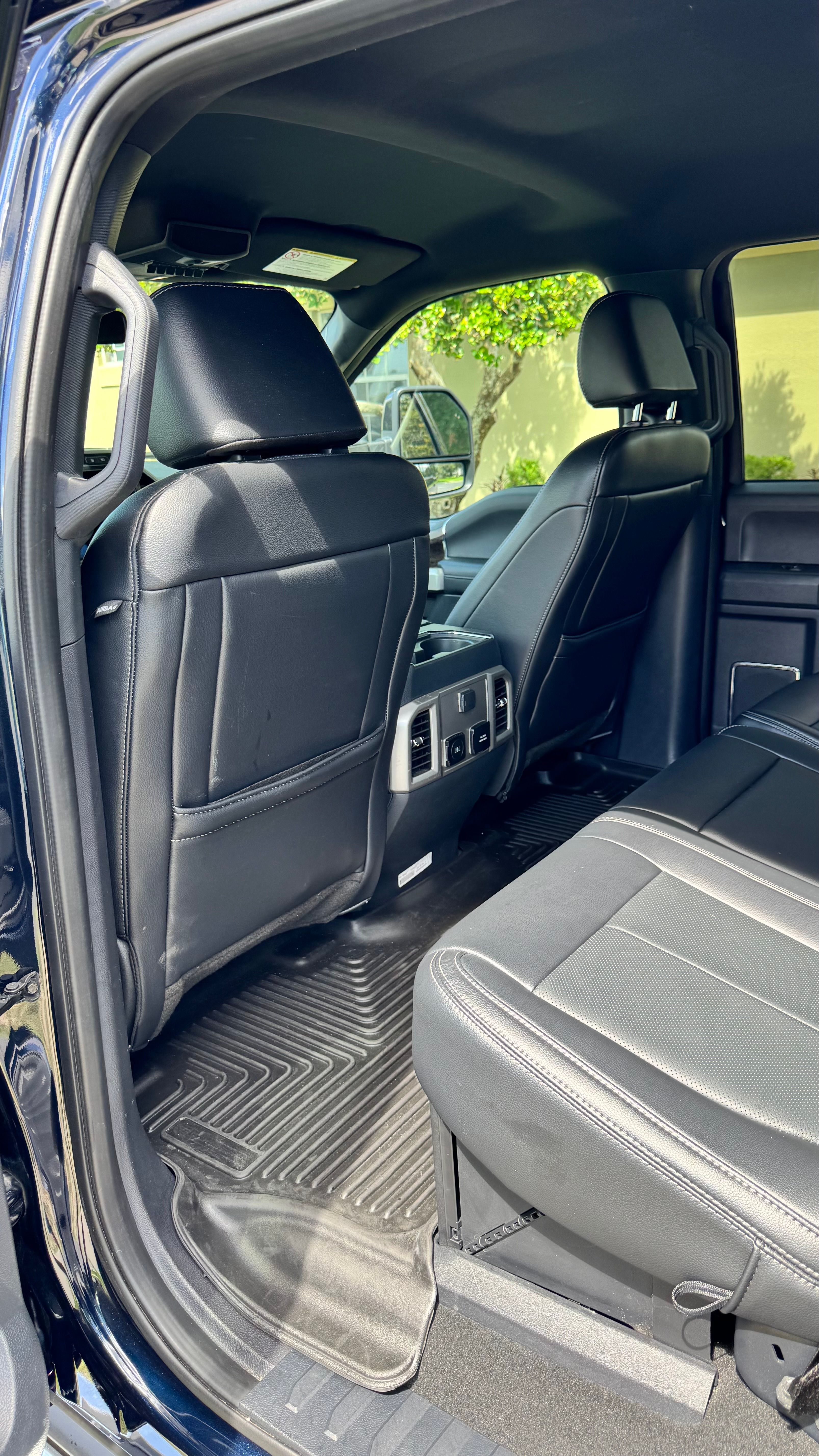 Used 2022 Ford F250 Lariat w/ Lariat Value Package AWD/4WD image 14