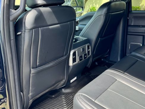 Used 2022 Ford F250 Lariat w/ Lariat Value Package AWD/4WD image 14
