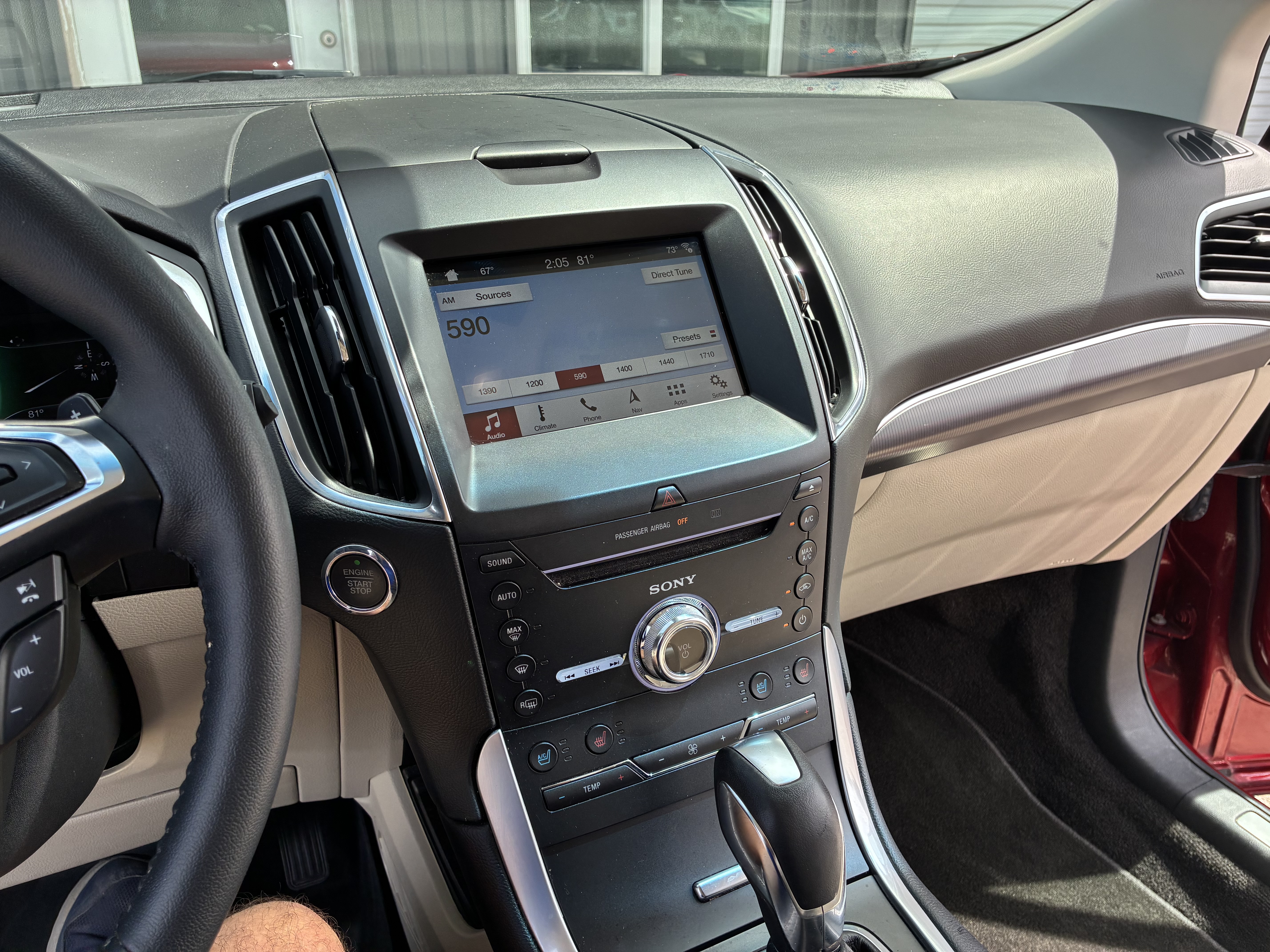 Used 2018 Ford Edge Titanium w/ Equipment Group 301A FWD image 15