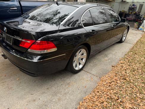 Used 2007 BMW 750Li RWD image 6