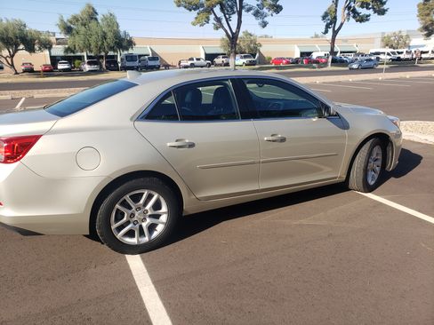 Used 2013 Chevrolet Malibu LT w/ Power Convenience Package image 2