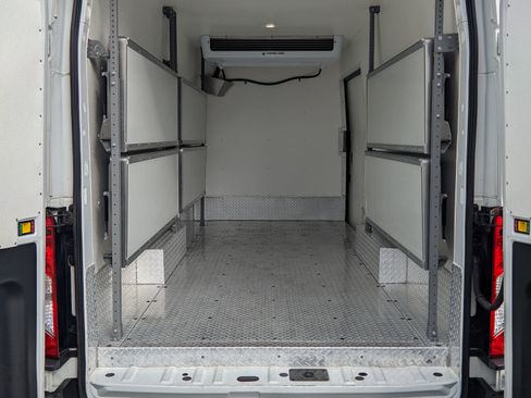 Used 2017 Ford Transit 350 148 High Roof Extended image 9