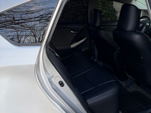 Used 2012 Toyota Prius Three image 8