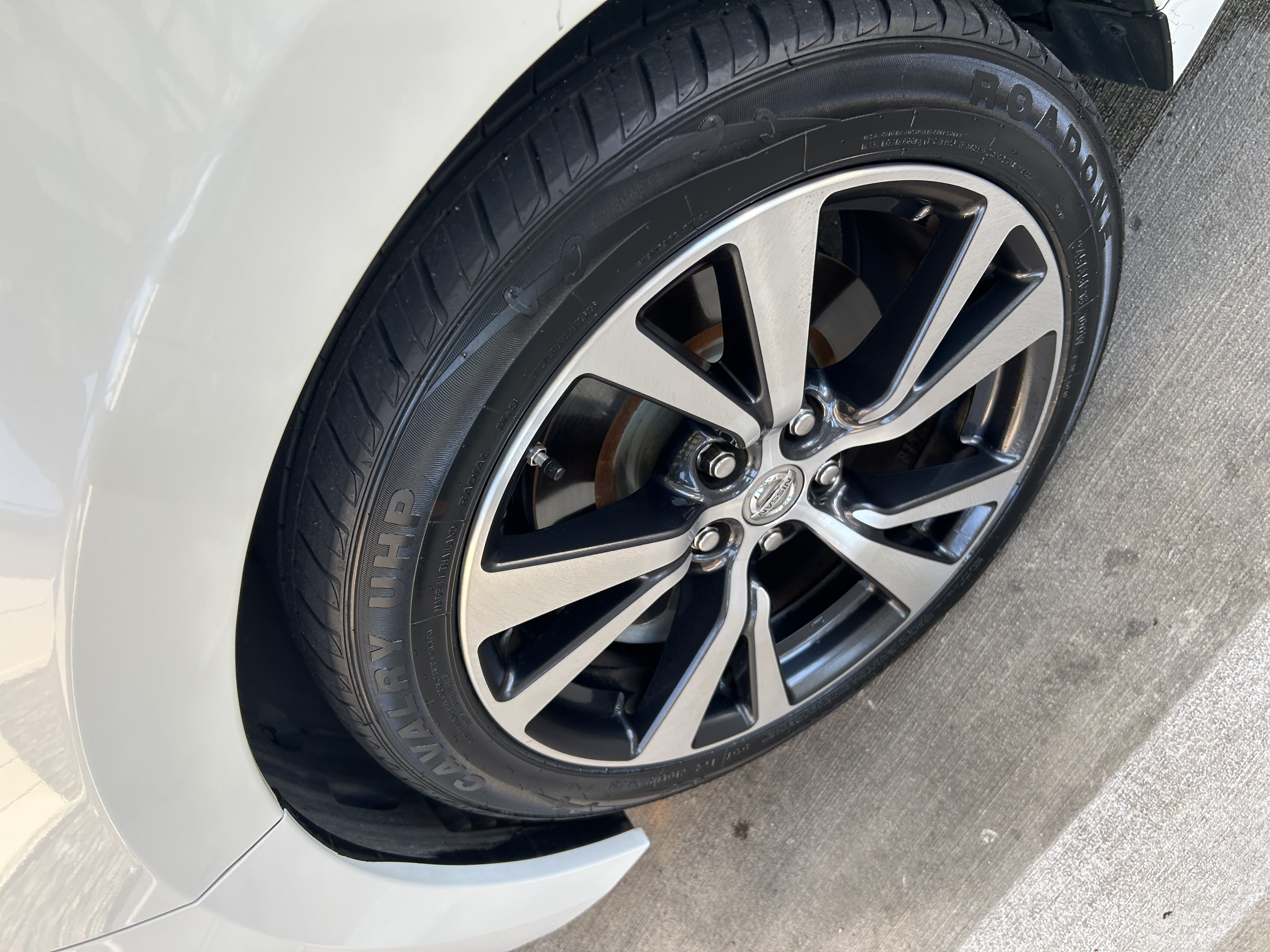 Used 2017 Nissan Maxima 3.5 SL FWD image 14