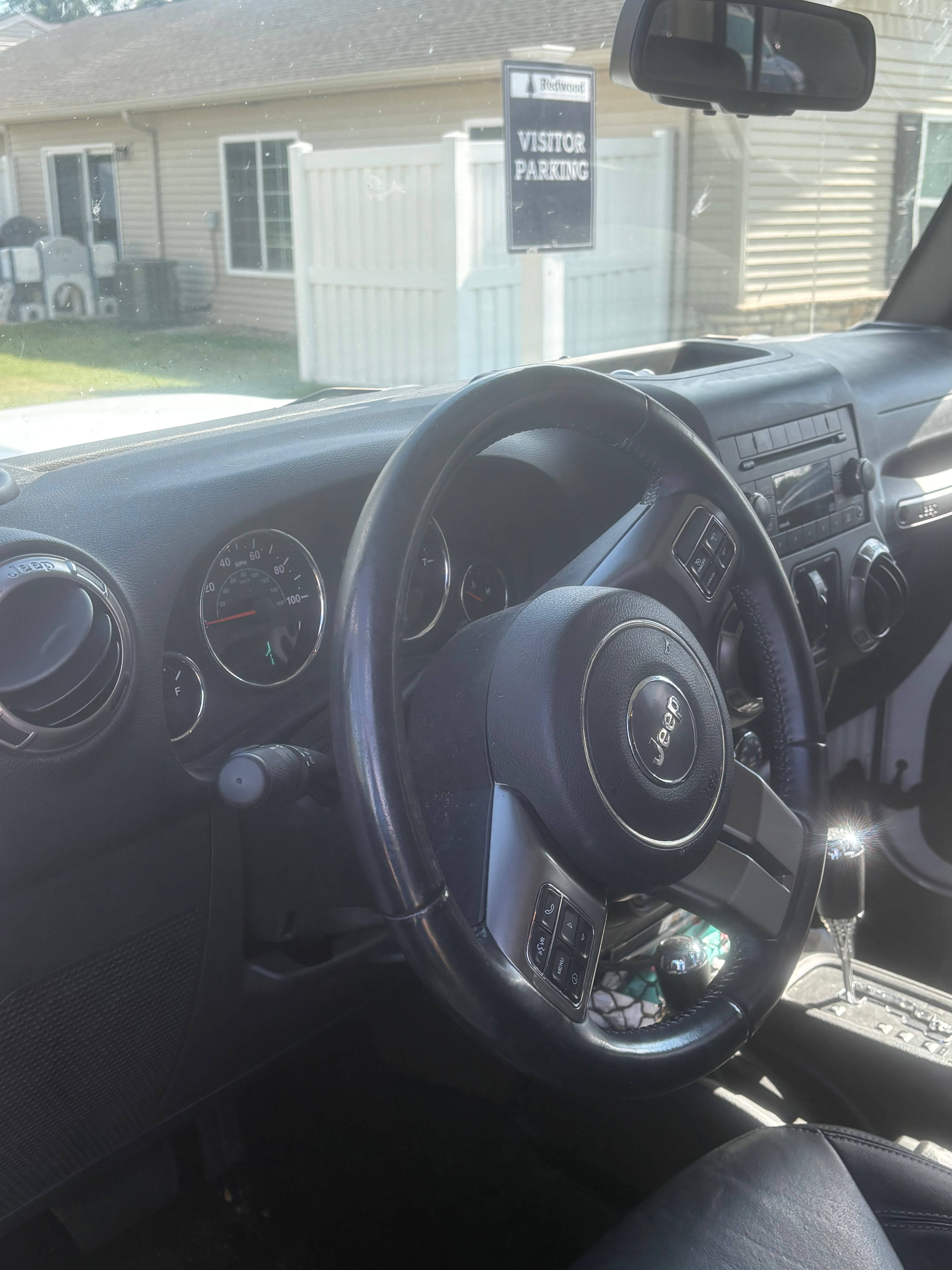 Used 2018 Jeep Wrangler Unlimited Sahara AWD/4WD image 6