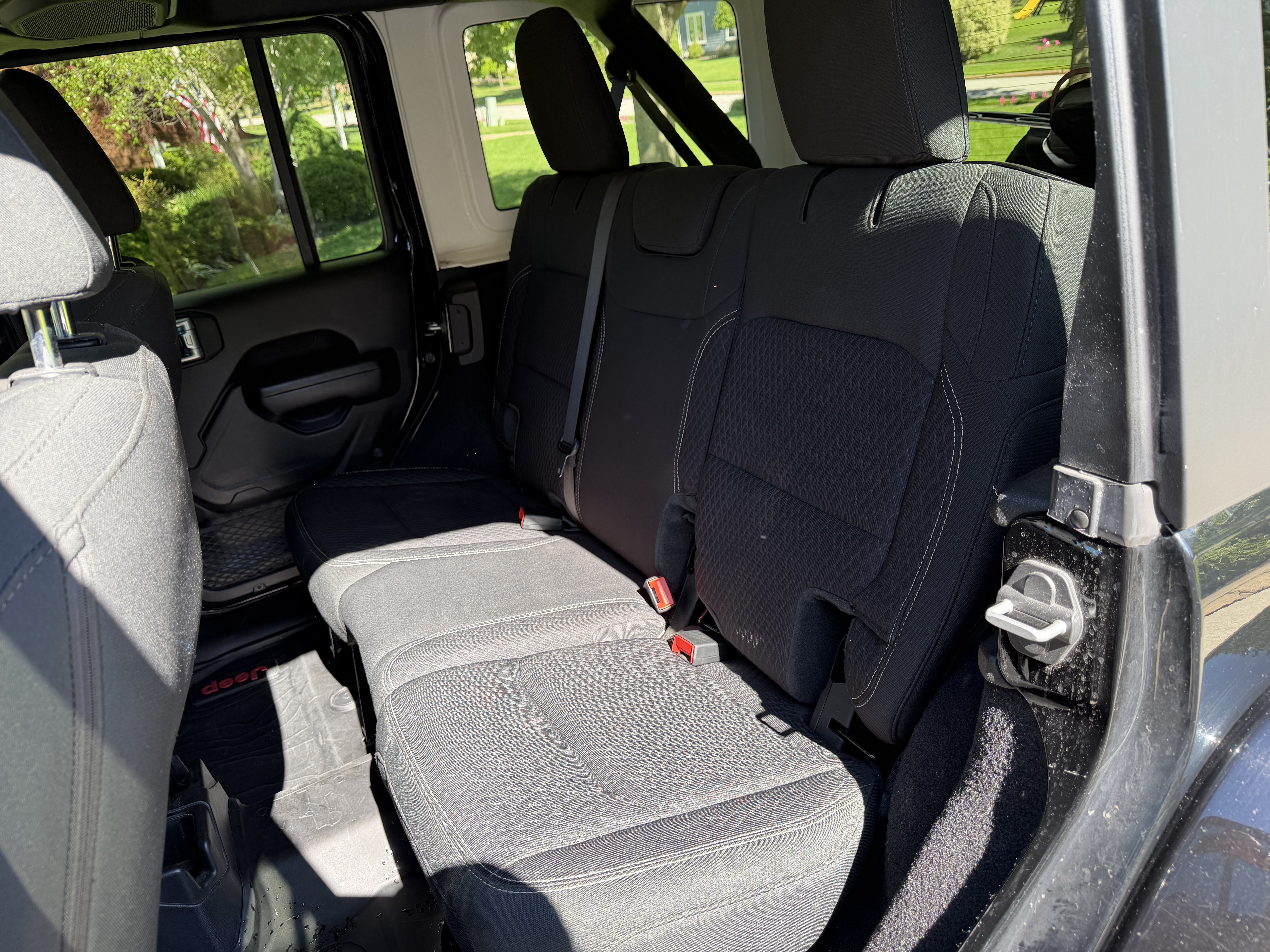Used 2021 Jeep Wrangler Unlimited Sport AWD/4WD image 13