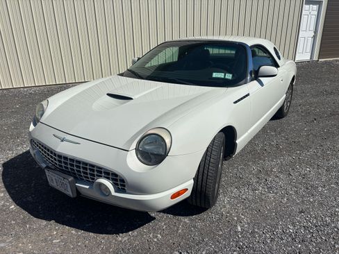Used 2002 Ford Thunderbird RWD image 1
