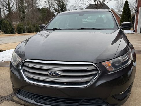 Used 2015 Ford Taurus SEL w/ Equipment Group 201A image 2