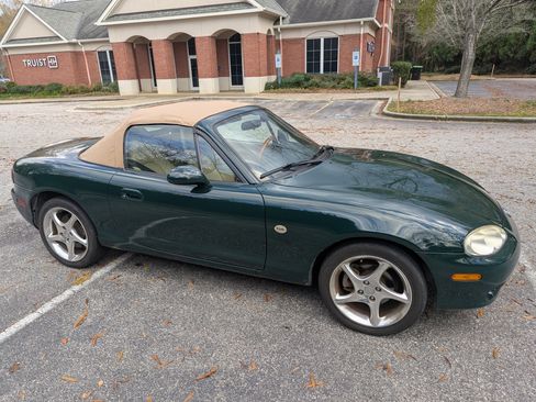 Used 2001 MAZDA MX-5 Miata SE image 25