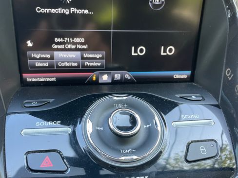 Used 2014 Ford C-MAX Energi SEL w/ Equipment Group 303A FWD image 8