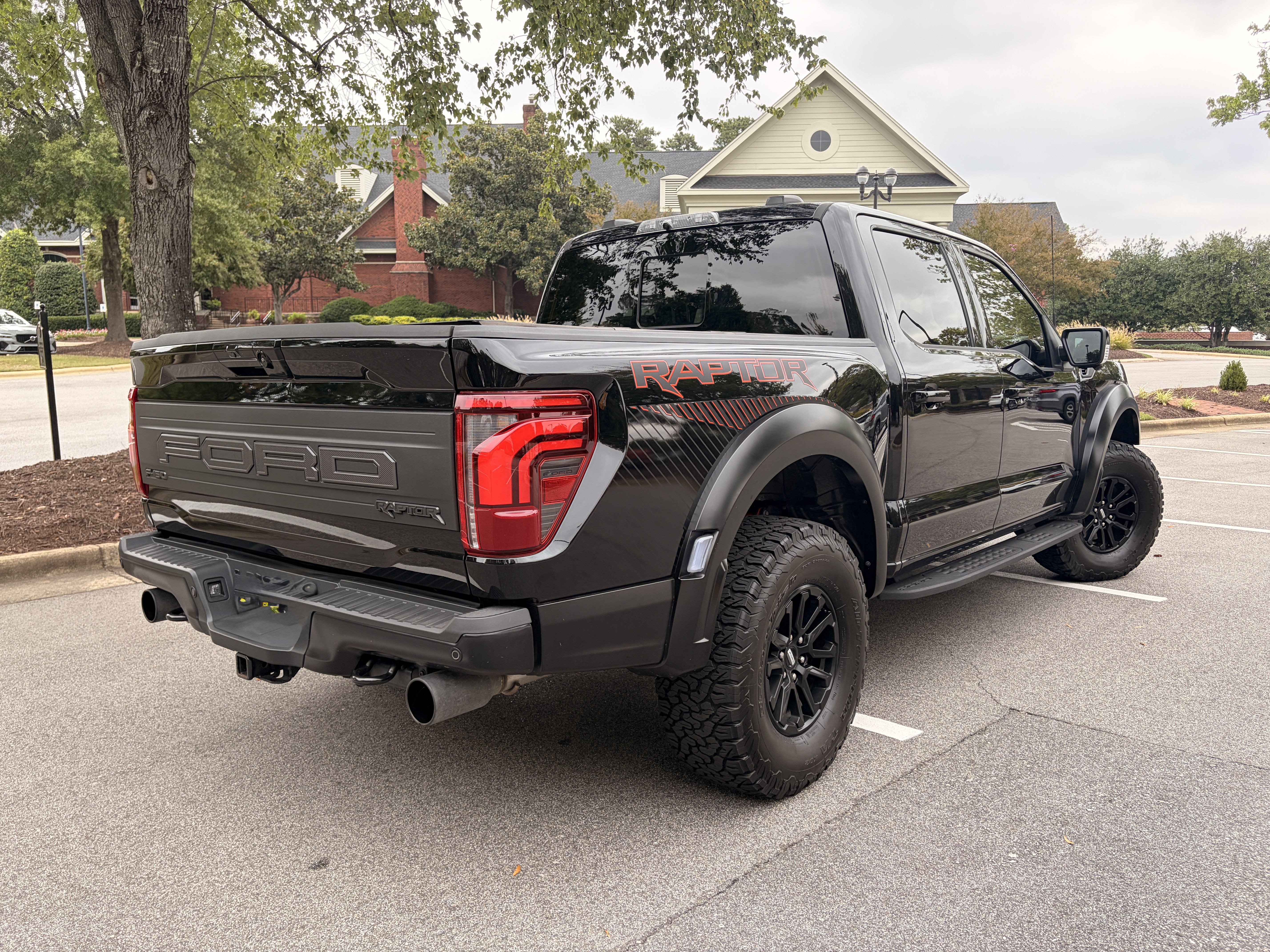 Used 2025 Ford F150 Raptor AWD/4WD image 4
