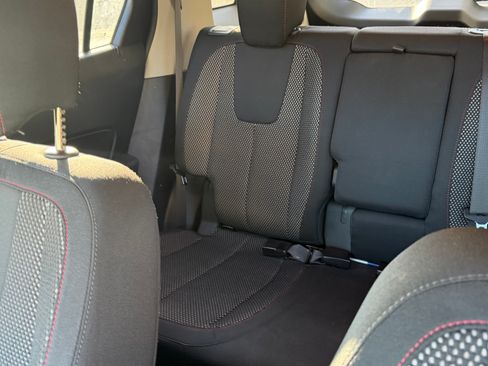 Used 2016 GMC Terrain SLE image 8