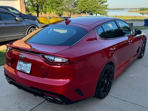Used 2018 Kia Stinger GT1 RWD image 8