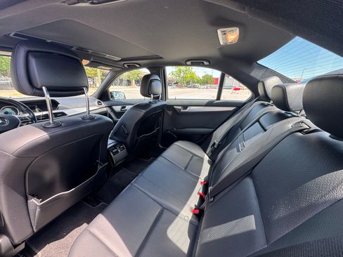Used 2014 Mercedes-Benz C 300 4MATIC Sedan image 21