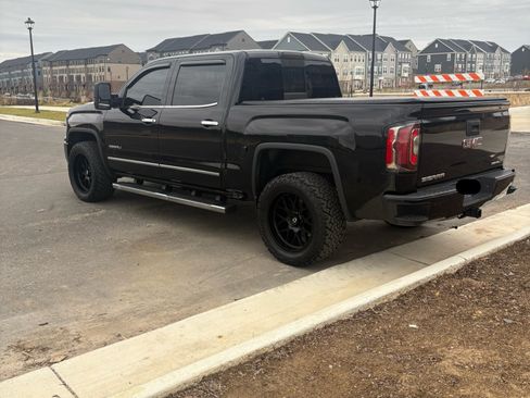 Used 2018 GMC Sierra 1500 Denali image 22