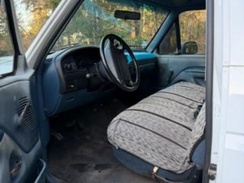 Used 1996 Ford Bronco Sport Utility 2D image 4