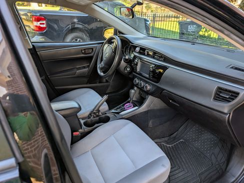 Used 2016 Toyota Corolla L image 6