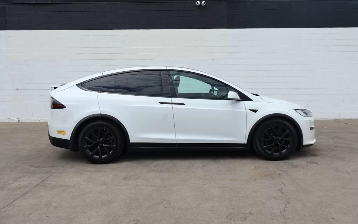 Used 2022 Tesla Model X Plaid AWD/4WD image 5