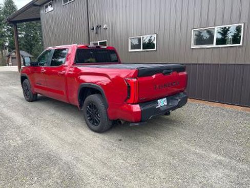 Used 2025 Toyota Tundra SR5 w/ SR5 Premium Package image 4