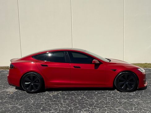 Used 2021 Tesla Model S Plaid image 23