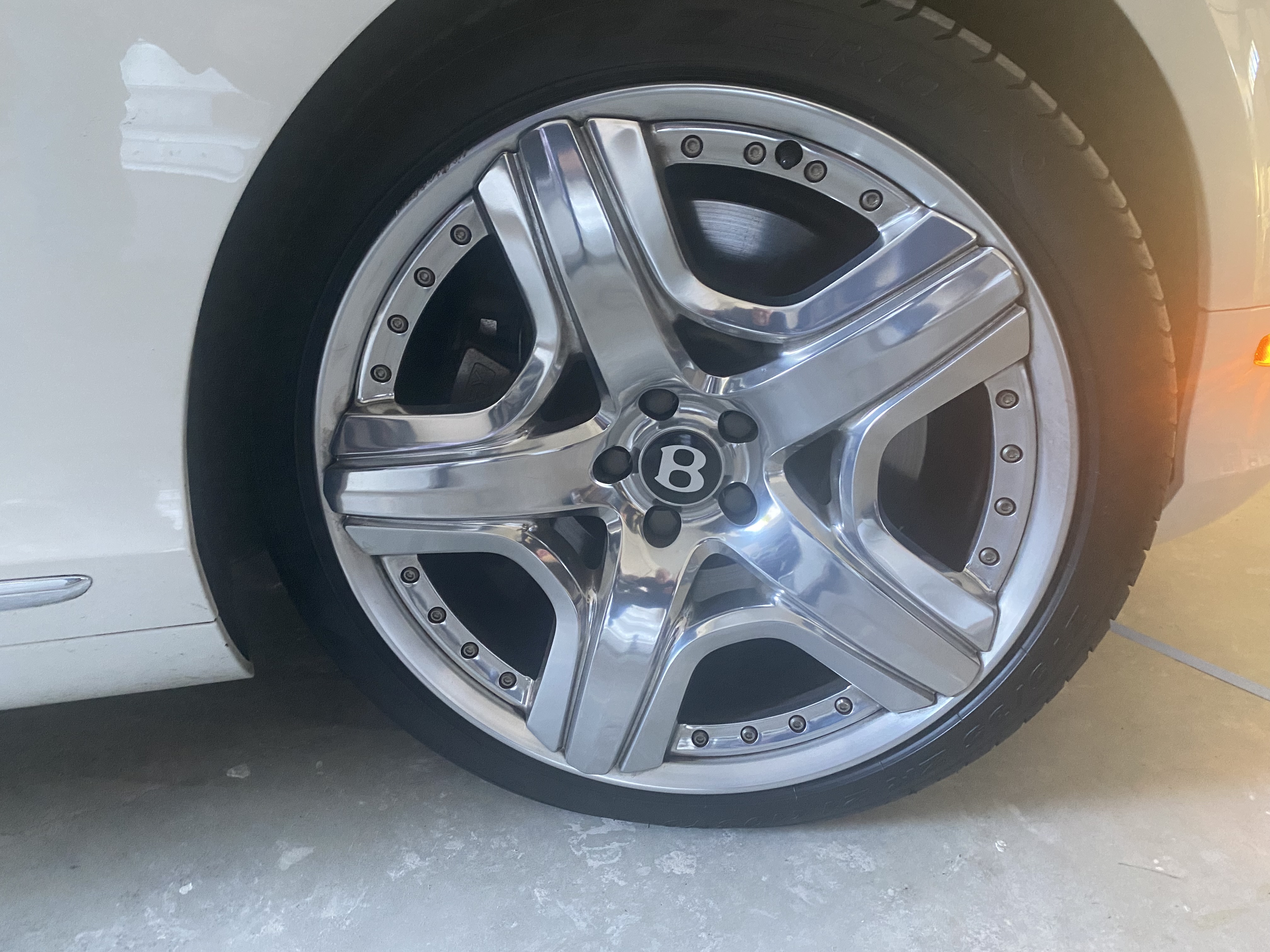 Used 2013 Bentley Continental GT AWD/4WD image 9