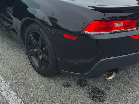 Used 2015 Chevrolet Camaro LT RWD image 5
