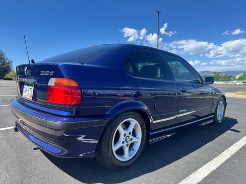 Used 1996 BMW 318ti Hatchback RWD image 4
