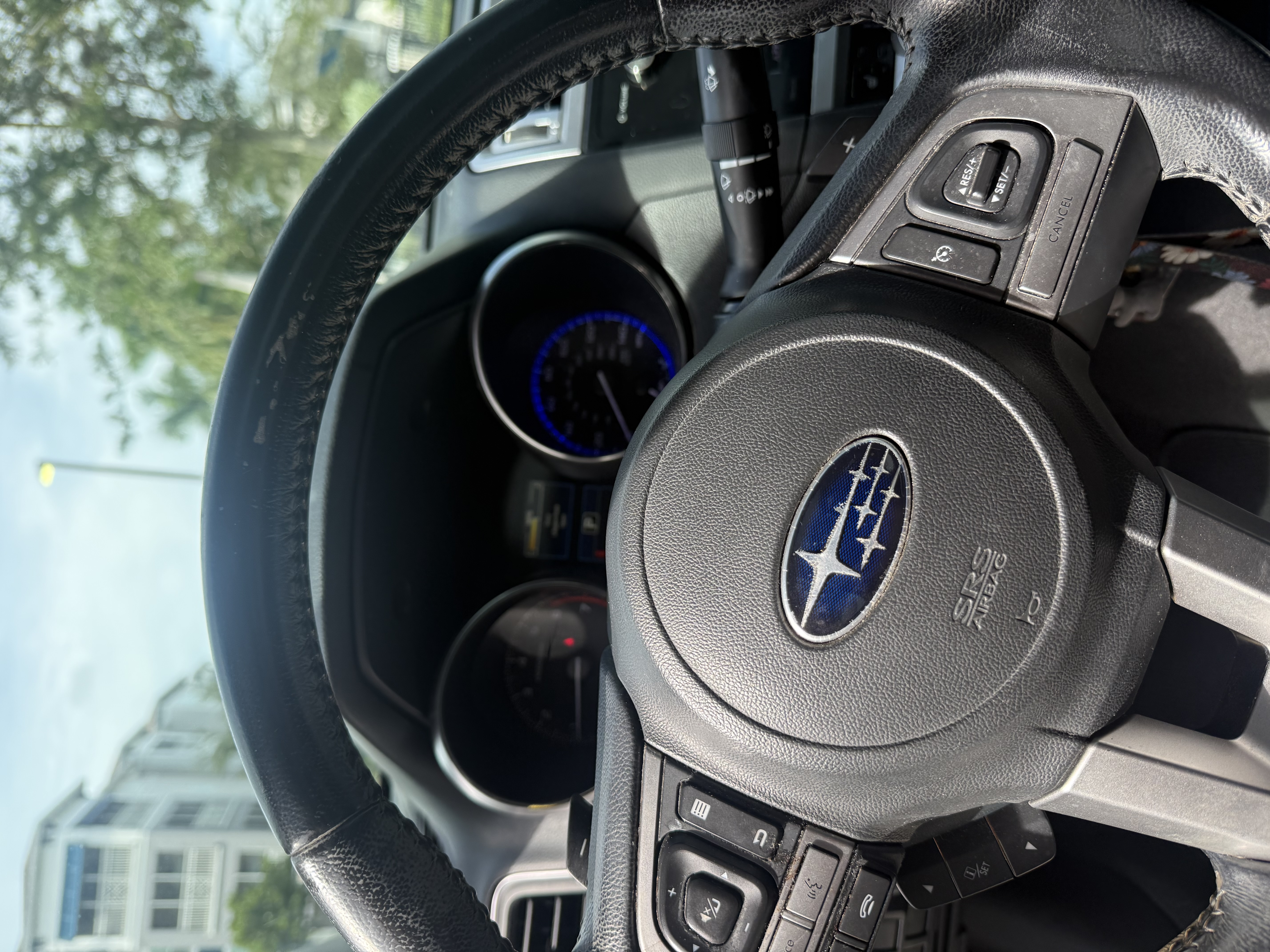 Used 2015 Subaru Legacy 2.5i Premium AWD/4WD image 2