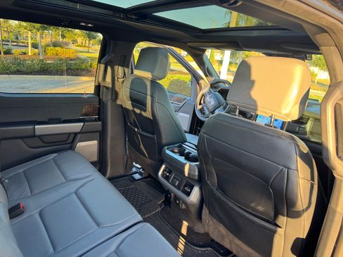 Used 2023 Ford F150 Lightning Lariat w/ Equipment Group 511A High image 6