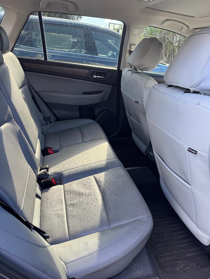 Used 2018 Subaru Outback 3.6R Limited AWD/4WD image 8