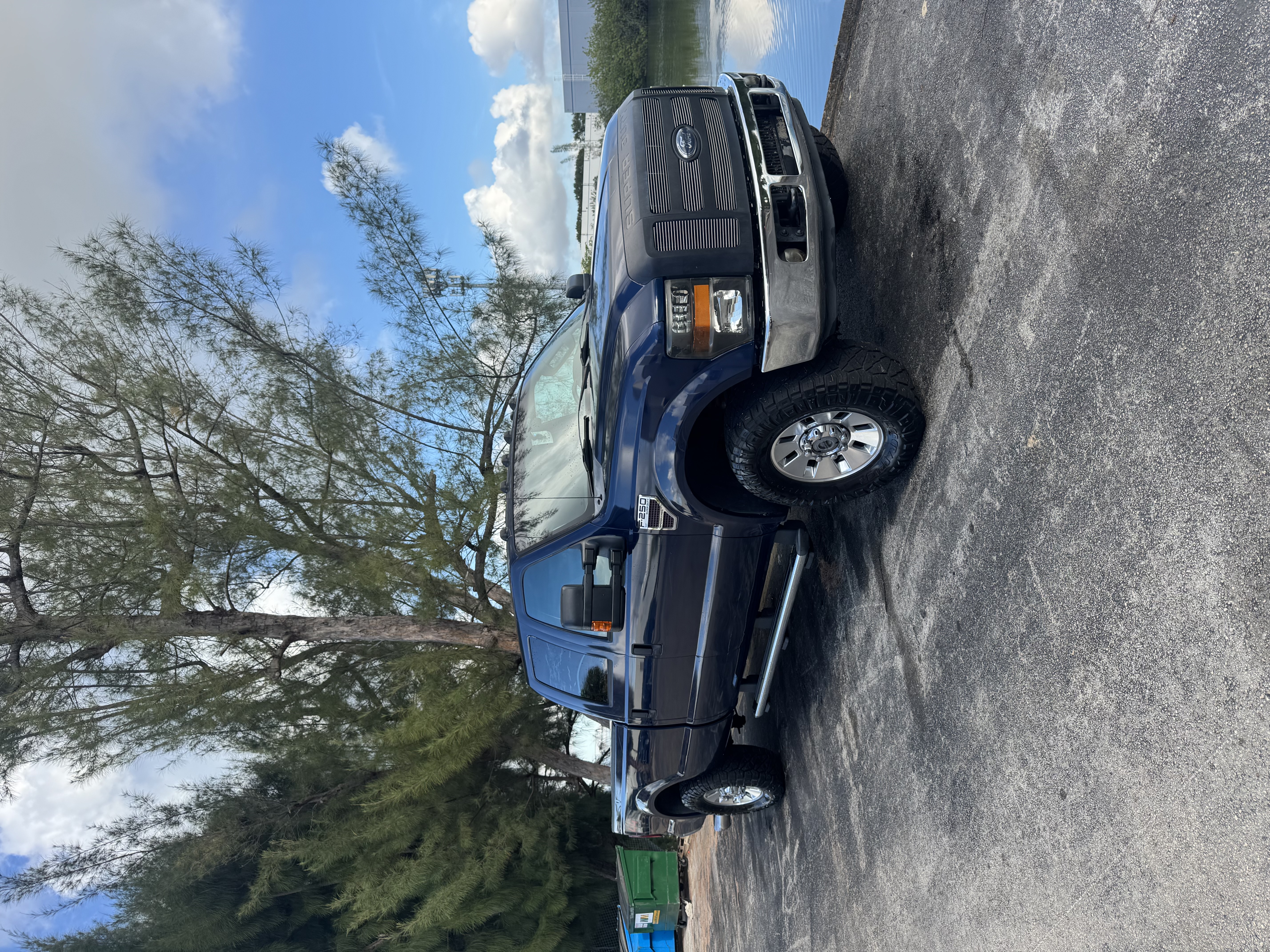 Used 2008 Ford F250 Lariat AWD/4WD image 1