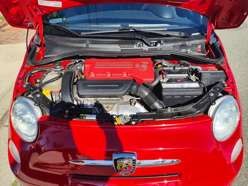 Used 2015 FIAT 500 Abarth w/ Comfort/Convenience Group image 4