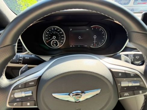 Used 2023 Genesis G70 3.3T w/ Sport Prestige Package RWD image 22
