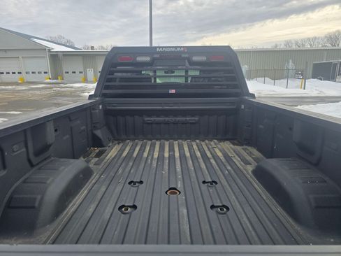 Used 2022 GMC Sierra 3500 Denali w/ Denali Ultimate Package image 9