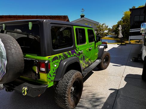 Used 2018 Jeep Wrangler Unlimited Sport S image 8