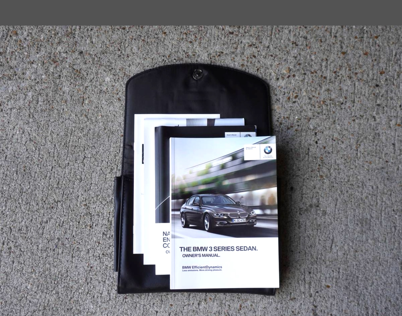 Used 2015 BMW 320i Sedan RWD image 16