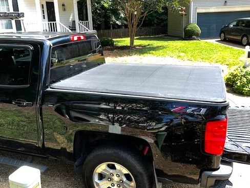 Used 2018 Chevrolet Silverado 1500 LT w/ All Star Edition AWD/4WD image 12