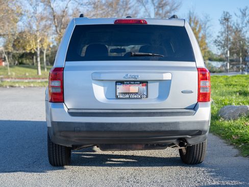 Used 2013 Jeep Patriot Latitude image 6
