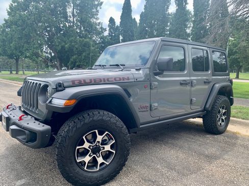 Used 2022 Jeep Wrangler Unlimited Rubicon w/ Steel Bumper Group AWD/4WD image 16