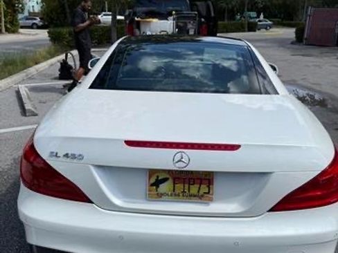 Used 2018 Mercedes-Benz SL 450 image 2