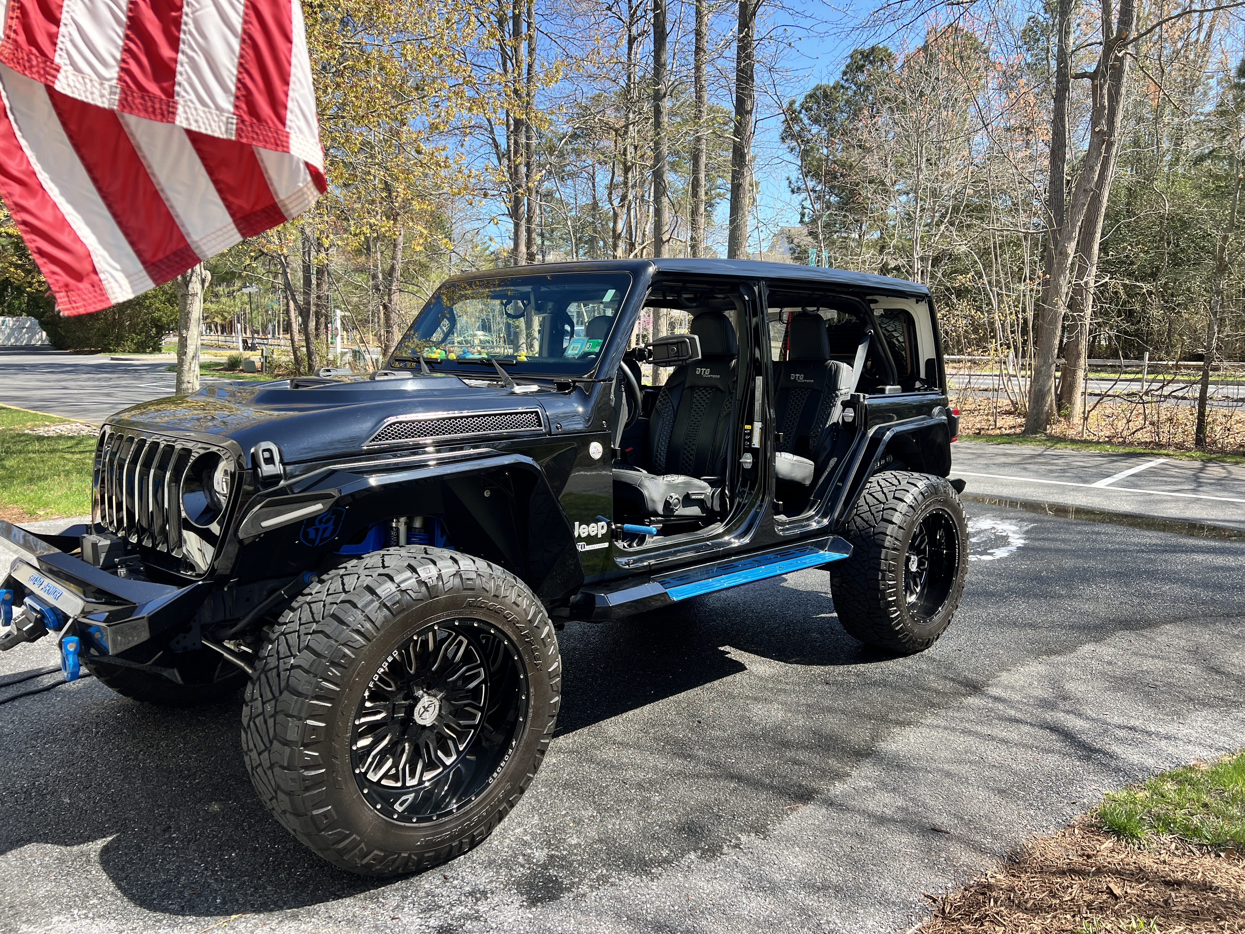 Used 2021 Jeep Wrangler Unlimited Sport w/ Sun And Sound Package AWD/4WD image 9