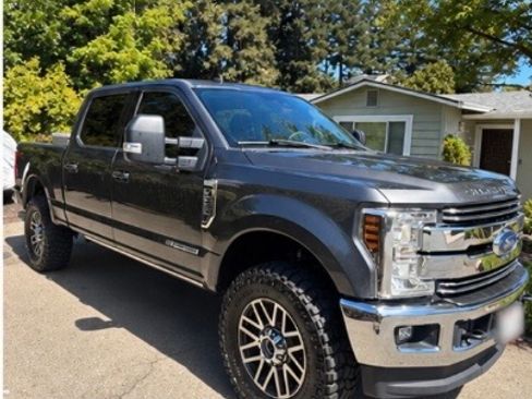 Used 2019 Ford F250 Lariat w/ Lariat Ultimate Package AWD/4WD image 8